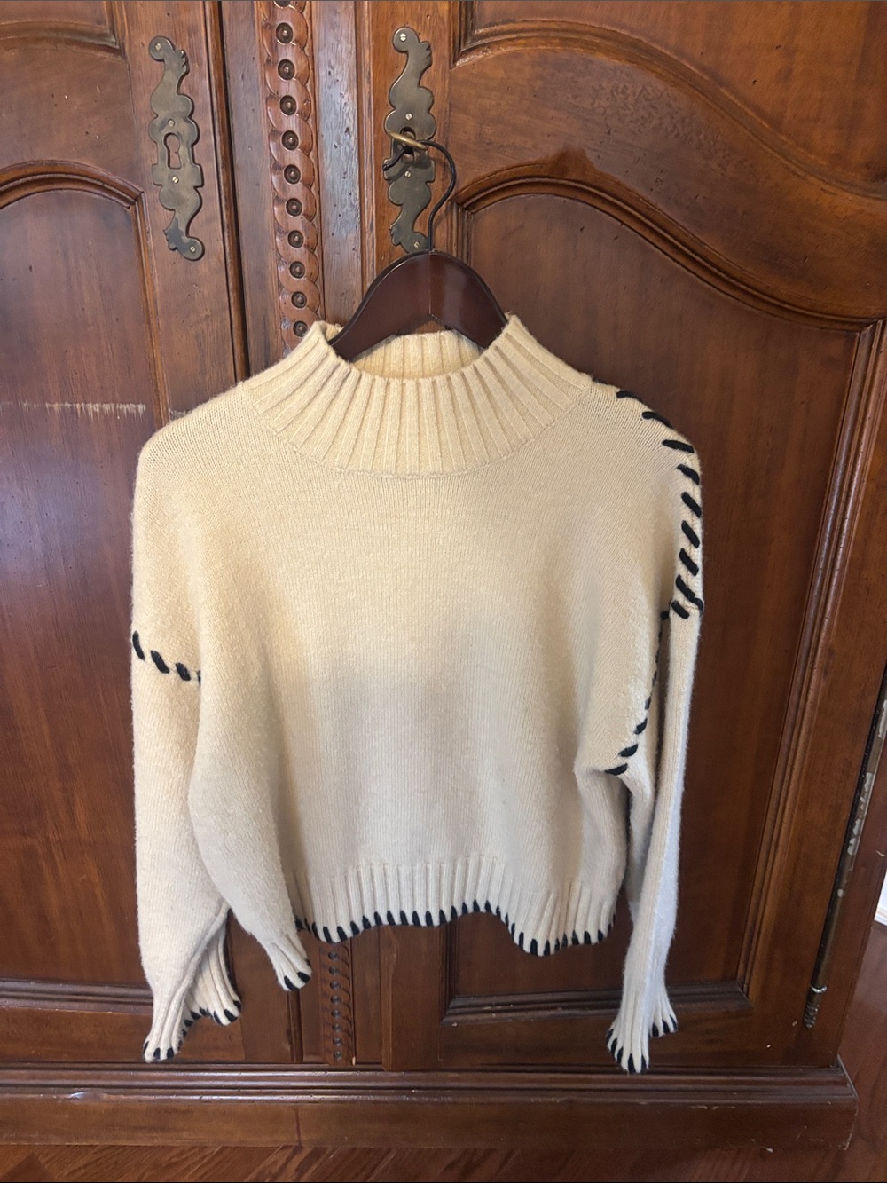 En Saison Cream Mock Neck Sweater with Black Stitching